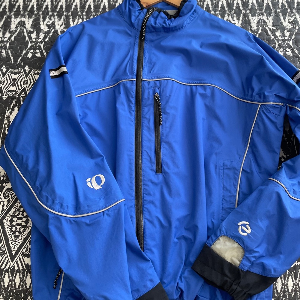 Cycling jacket